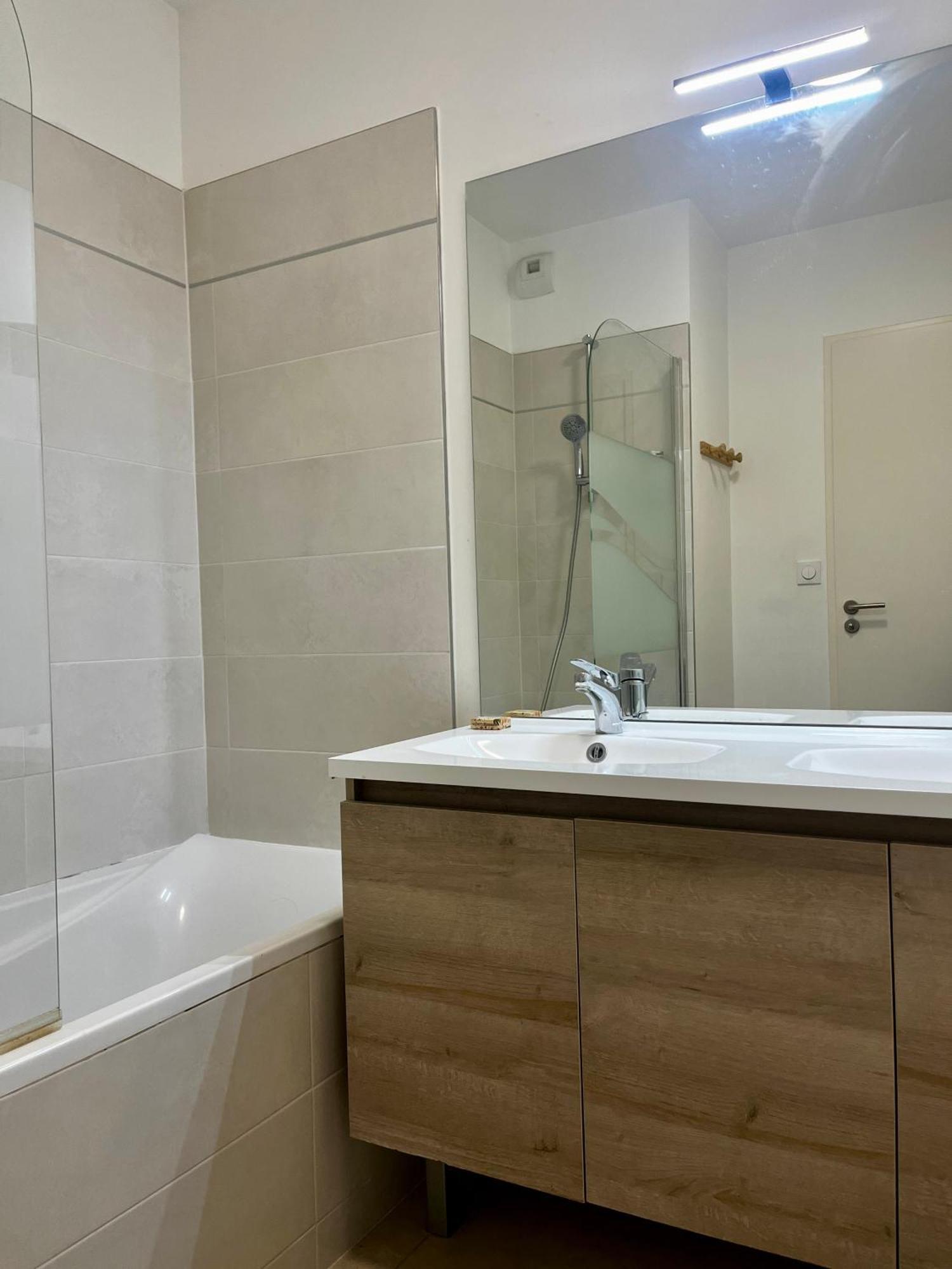 Duplex Piscine 3 Chambres Et Clim Proche Plages Villeneuve-lès-Maguelonne Eksteriør bilde